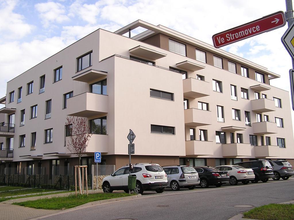 Gonda Apartments Градець-Кралове Екстер'єр фото